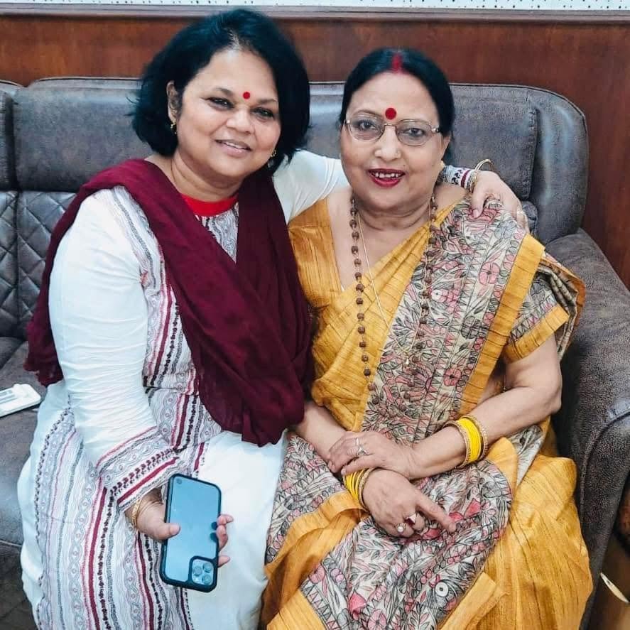 Dr. Meenu Khare with a companion
